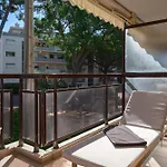 Vivre L Parking L Balcony L 15min To La Croisette アパート