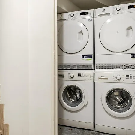 Vivre L Parking L Balcony L 15min To La Croisette קאן