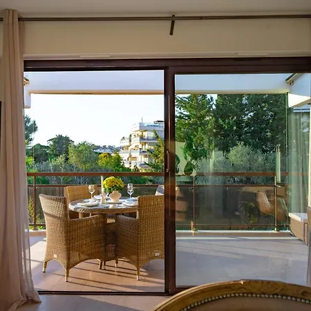 Vivre L Parking L Balcony L 15min To La Croisette Apartament
