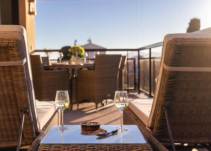 Vivre L Parking L Balcony L 15min To La Croisette קאן