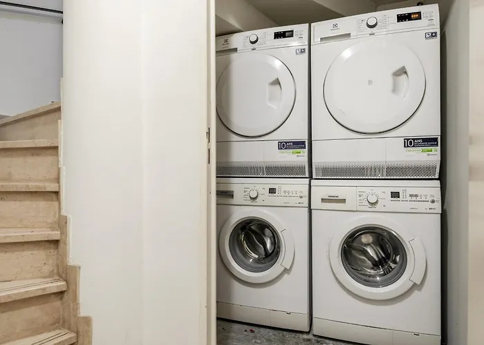 Vivre L Parking L Balcony L 15min To La Croisette קאן