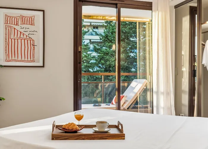 דירה Vivre L Parking L Balcony L 15min To La Croisette