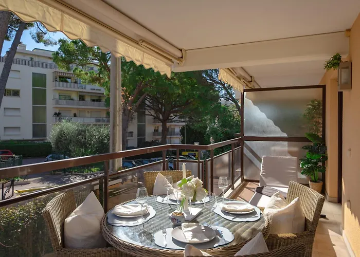 Vivre L Parking L Balcony L 15min To La Croisette דירה קאן