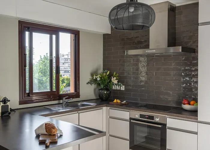 Vivre L Parking L Balcony L 15min To La Croisette דירה