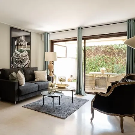 Mi Casa Tu Casa - Pg * Cannes
